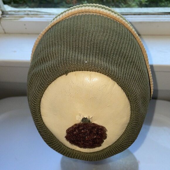 Vintage green & tan knit beanie cap with unique vinyl circle & pom pom on top - Picture 2 of 6